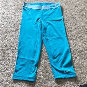 Nike Pro Turquoise Fitness Capris